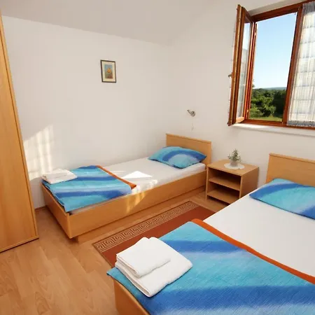 Apartmán With A Parking Space Malinska