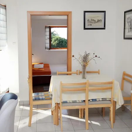 With A Parking Space Apartment Malinska